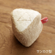 オーガニックコットンTOYサンカク型